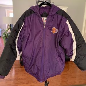 Vintage Lakers Puffer Jacket (Official) XL
